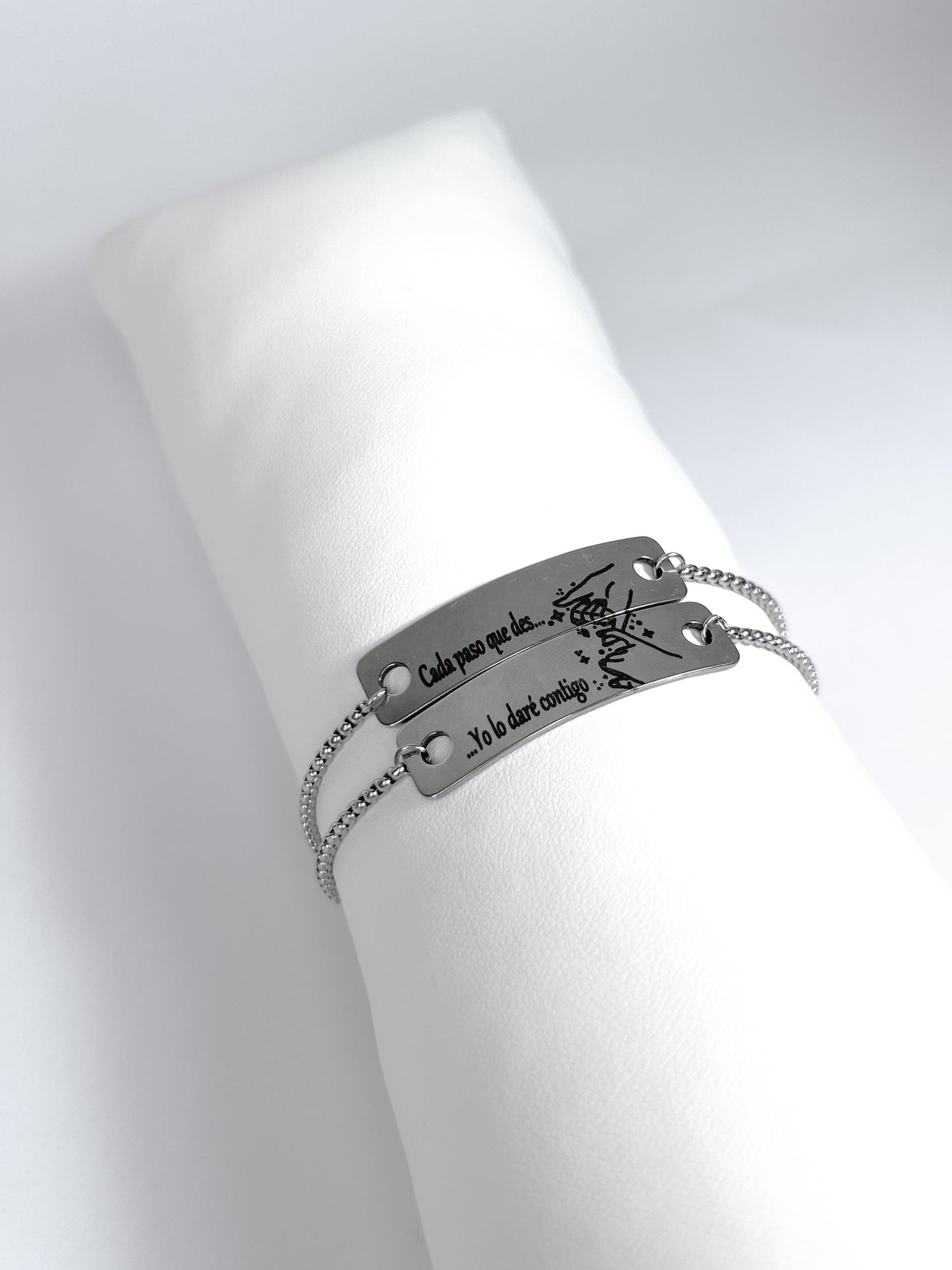 Pulseras de frases unidas